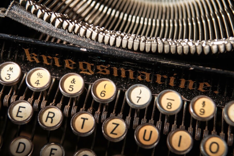 typewriter.jpg